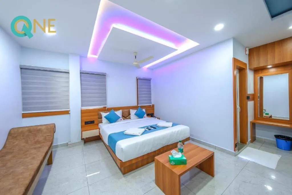 Glitz Hotels Q One - Nr Ernakulam Junction Kochi インド