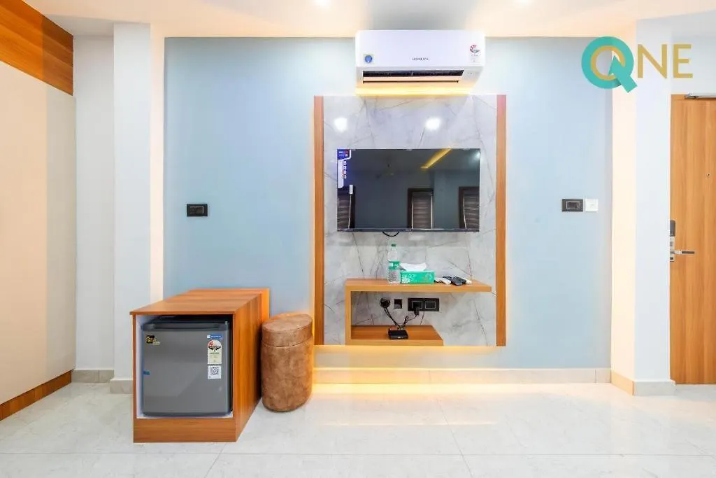 Kochi Glitz Hotels Q One - Nr Ernakulam Junction
